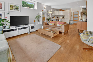 Photo 14- click for photo gallery